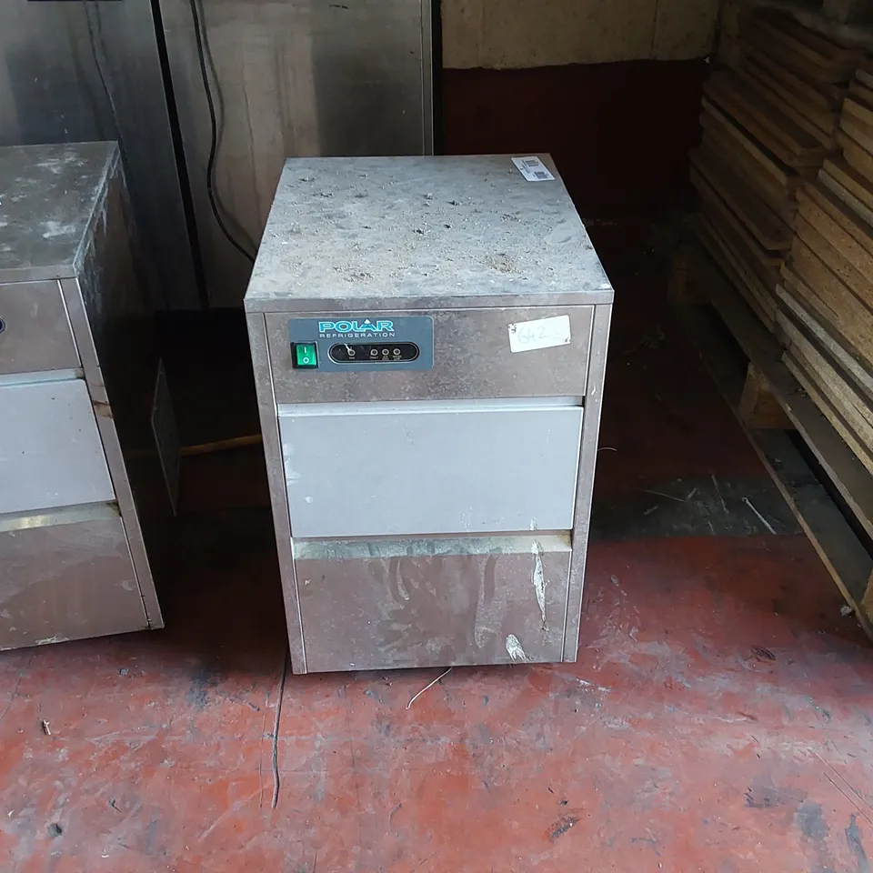 POLAR G-SERIES COUNTERTOP ICE MACHINE 20KG OUTPUT