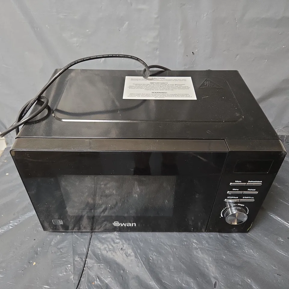SWAN 20L 700W DIGITAL MICROWAVE IN BLACK - COLLECTION ONLY