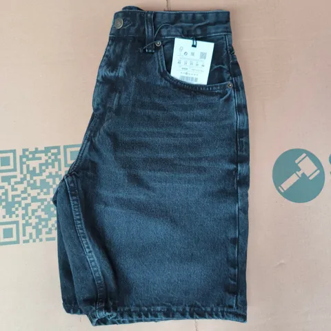 pull & bear standard jean shorts in black size uk 31
