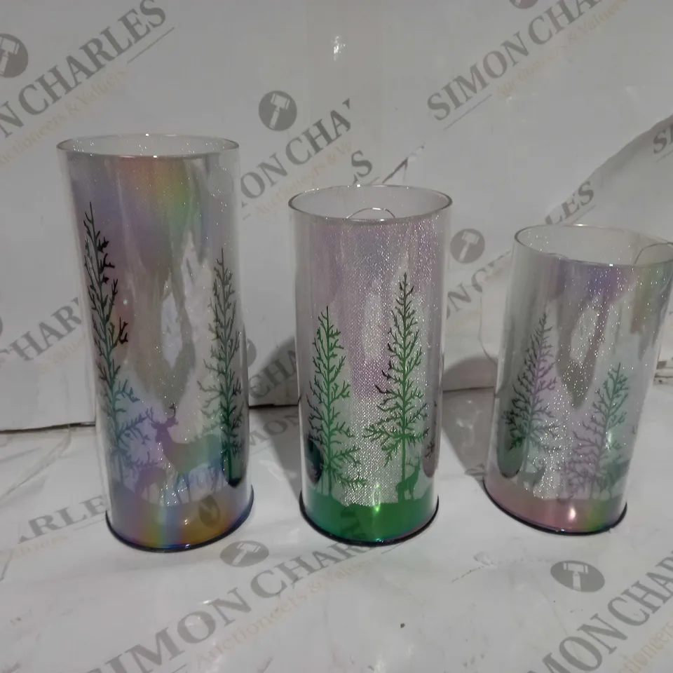 LUXA SHADOW PRELIT SET OF 3 REINDEER SCENE SPARKLERS