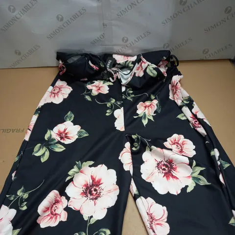 BOOHOO PLUS DAISY FLORAL PLUNGE SCUBA WRAP JUMPSUIT SIZE 20