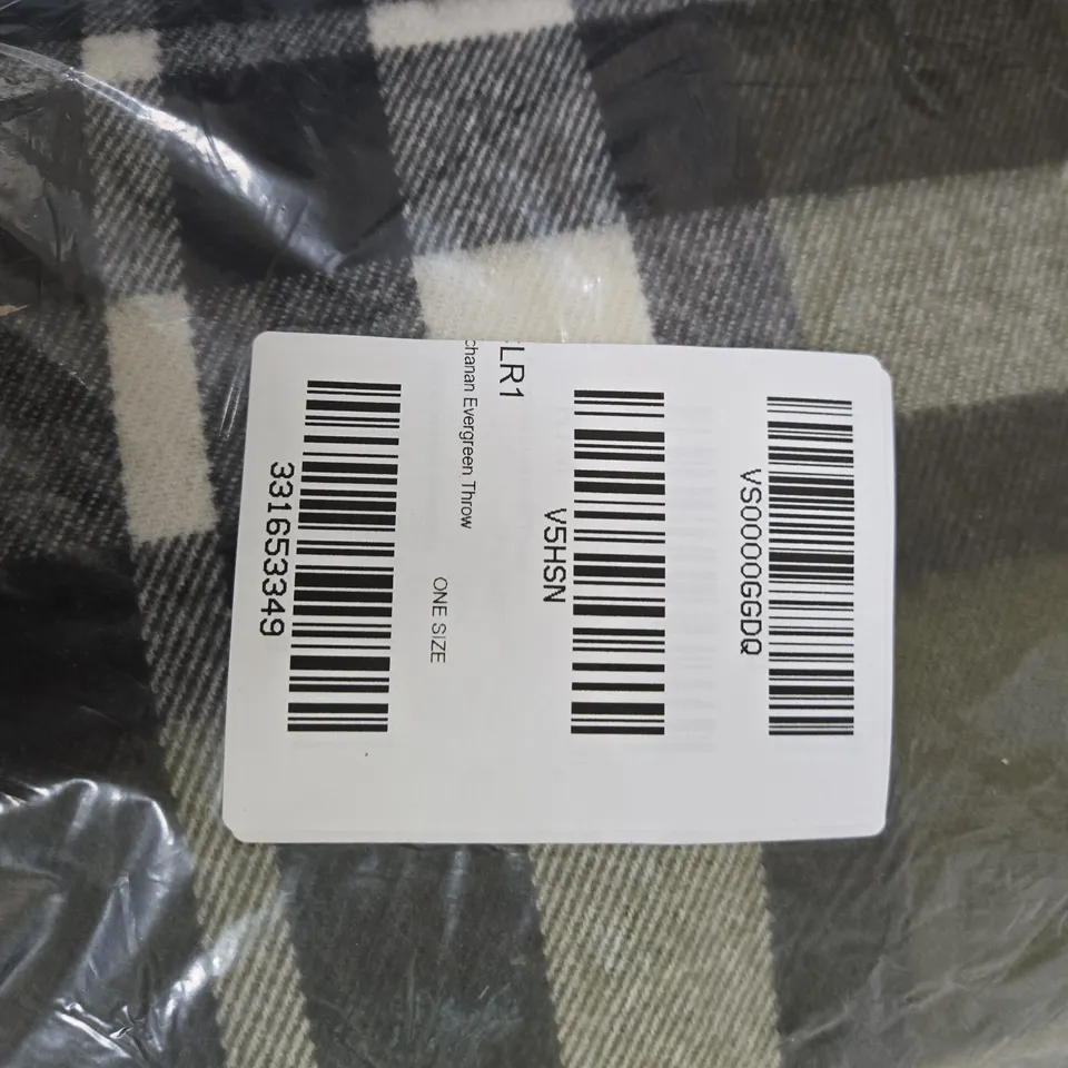 CHECKERED SCARF WITH FRINGE – ONE SIZE