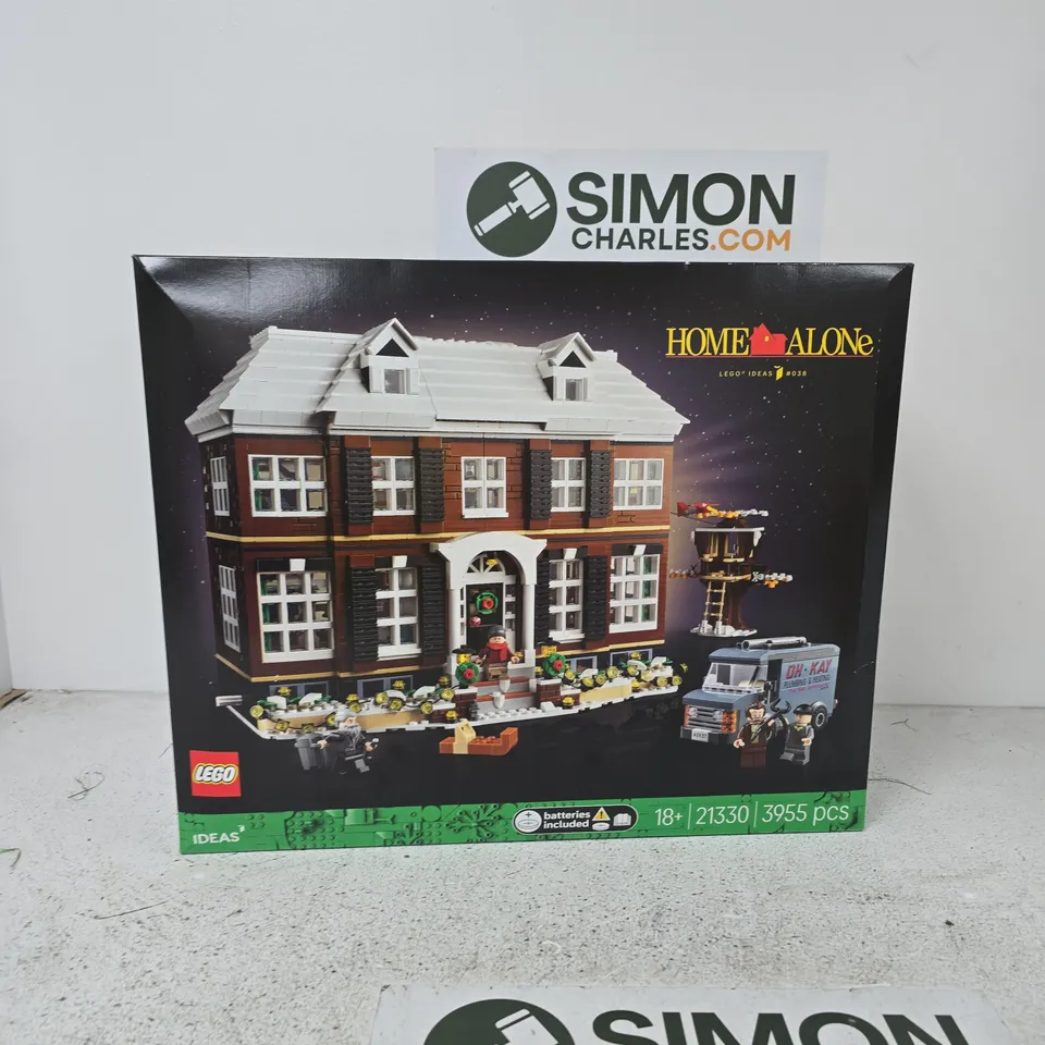 LEGO IDEAS HOME ALONE 21330 BOXED SET (3955 PIECES)