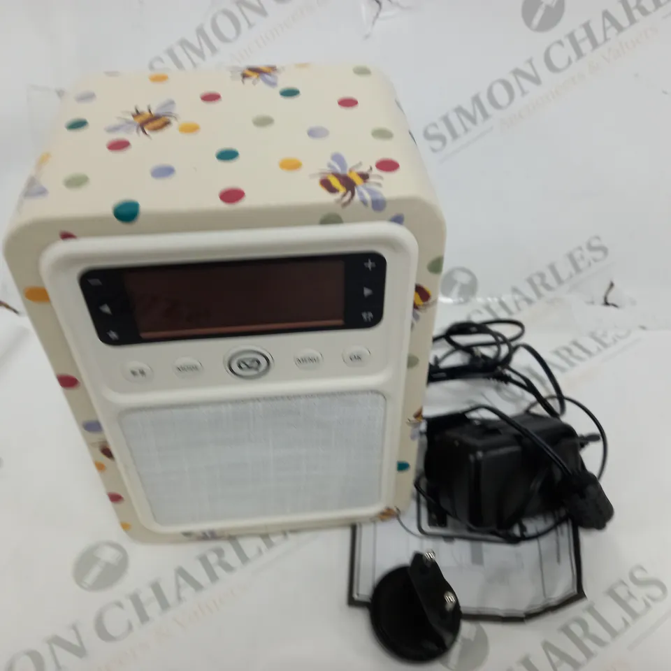 EMMA BRIDGEWATER VQ MONTY PORTABLE DAB+ /FM BLUETOOTH RADIO