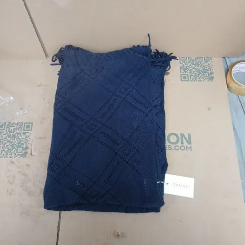 BOX OF APPROXIMATELY 40 TAMSY SOFT TOUCH KNITTED NAVY BLUE SCARVES - COLLECTION ONLY