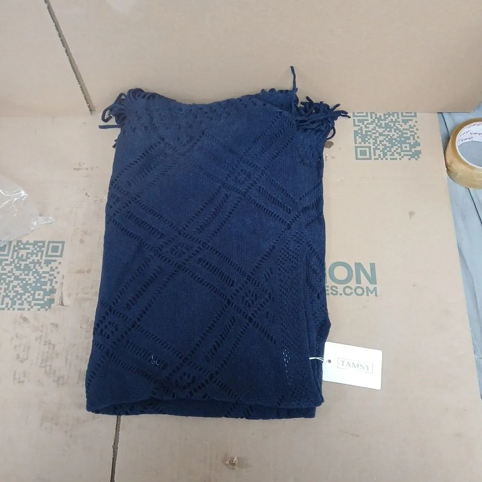 BOX OF APPROXIMATELY 40 TAMSY SOFT TOUCH KNITTED NAVY BLUE SCARVES - COLLECTION ONLY