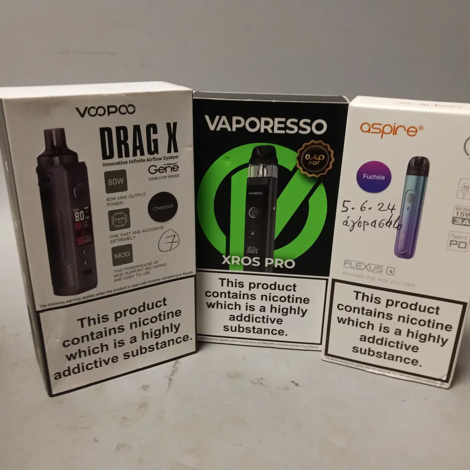 APPROXIMATELY 20 VAPES & E-CIGARETTES TO INCLUDE VAPORESSO XROS PRO, ASPIRE FLEXUS, VOOPOO DRAG X, ETC