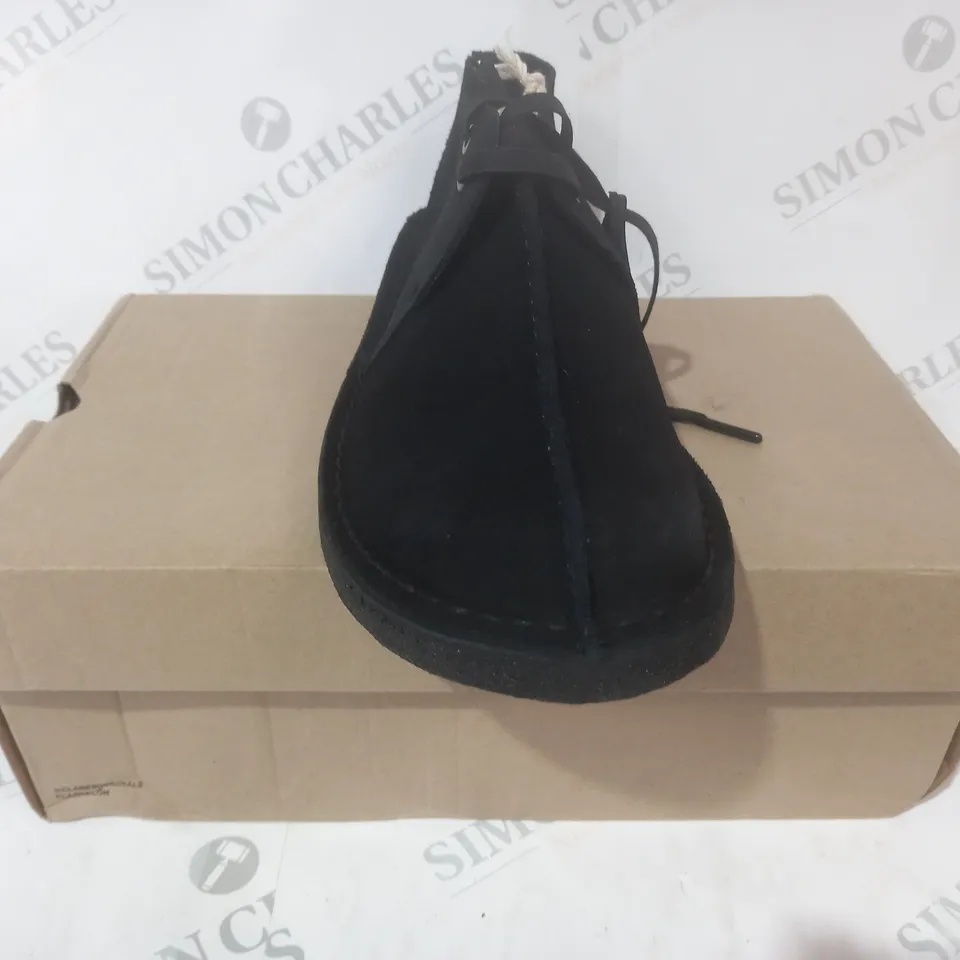 BOXED PAIR OF CLARKS DESERT TREK SUEDE SHOES IN BLACK UK SIZE 10