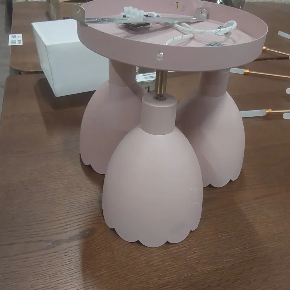 MILLIE SAGE SCALLOP 3 WAY ADJUSTABLE ROUND SPOTLIGHT SHADE COLOUR: PINK
