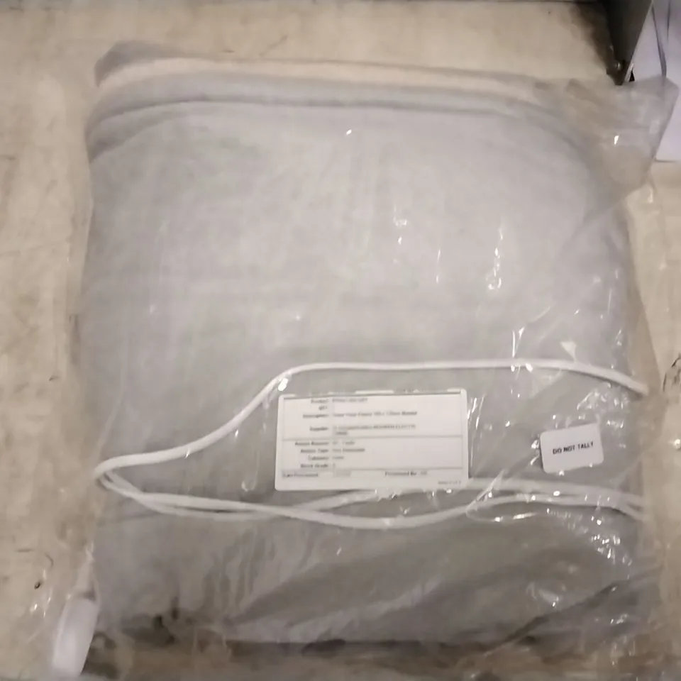 SUPER POLAR GREY FLEECE 160 X 120 CM BLANKET