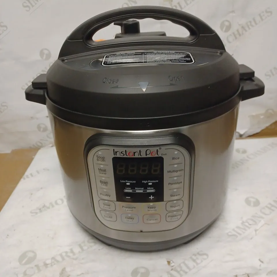 INSTANT POT DUO SMART PRESSURE COOKER