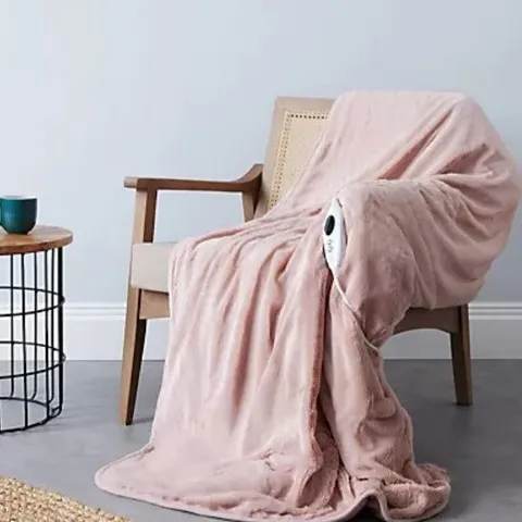 COZEE HOME FAMILY SIZED FAUX FUR AND VELVET SOFT HEATED THROW 