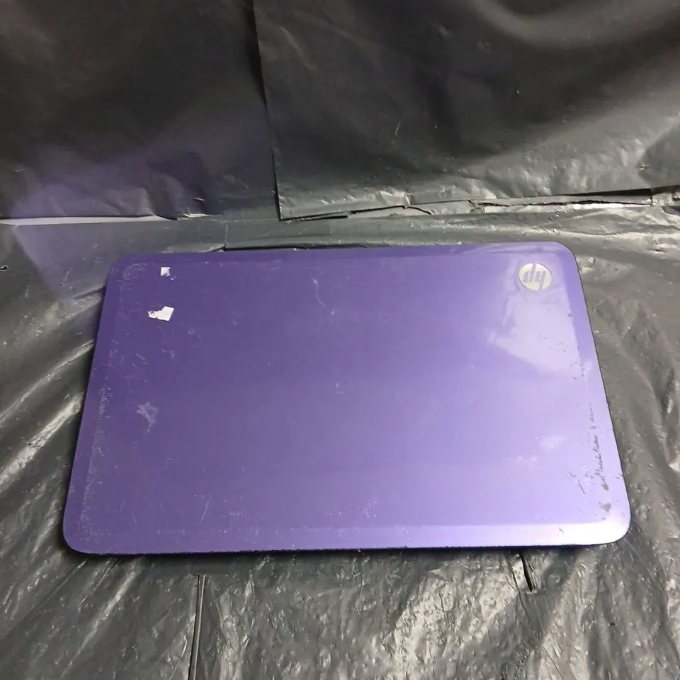 HP Laptop – Purple chassis