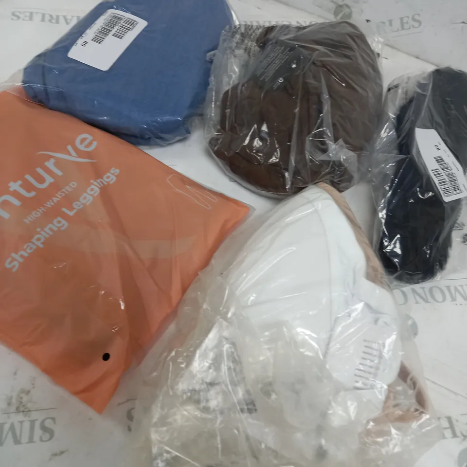 BOX OF APPROXIMATELY 10 ITEMS TO INCLUDE BRAS, BOOT SOLES, SHAPING LEGGING ETC  