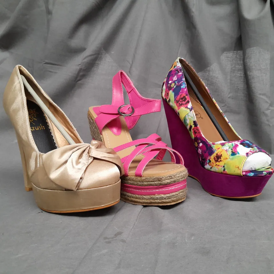BOX OF APPROX 10 ASSORTED SHOES IN VARIOUS SIZES & COLOURS 