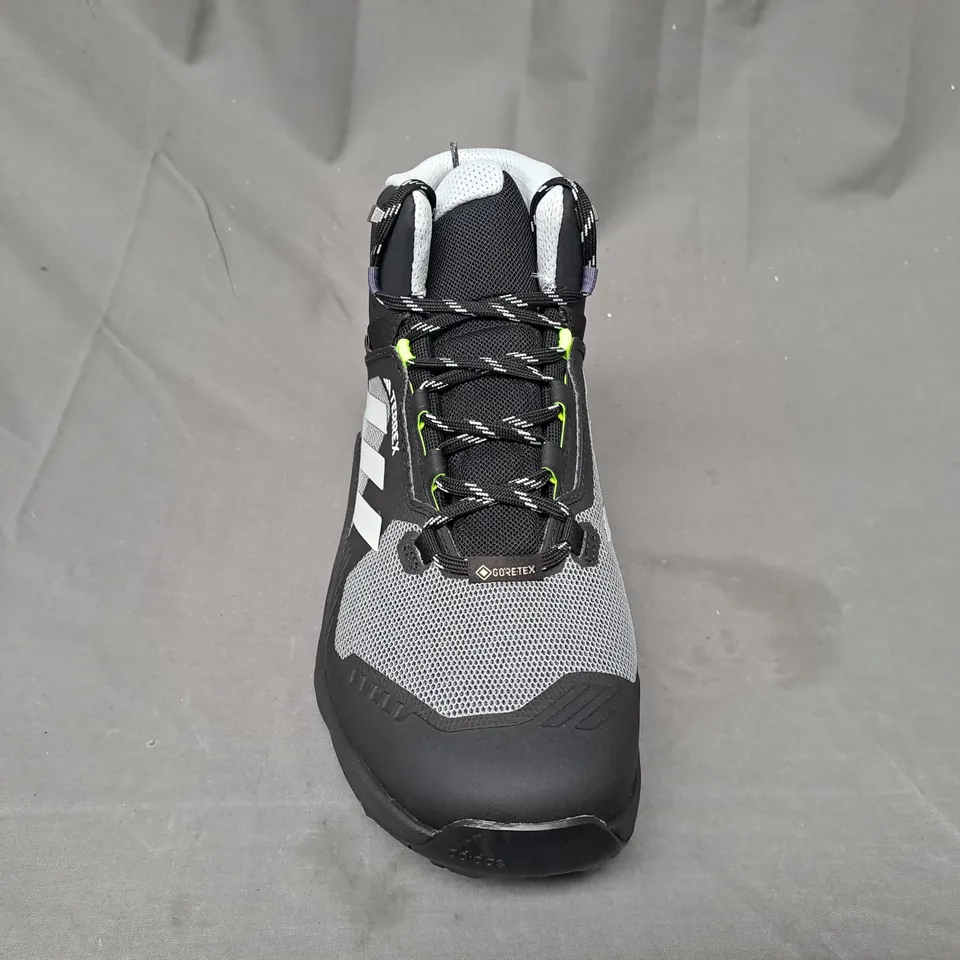 BOXED PAIR OF ADIDAS TERREX SWIFT R3 MID GTX SHOES IN BLACK/GREY/GREEN UK SIZE 11