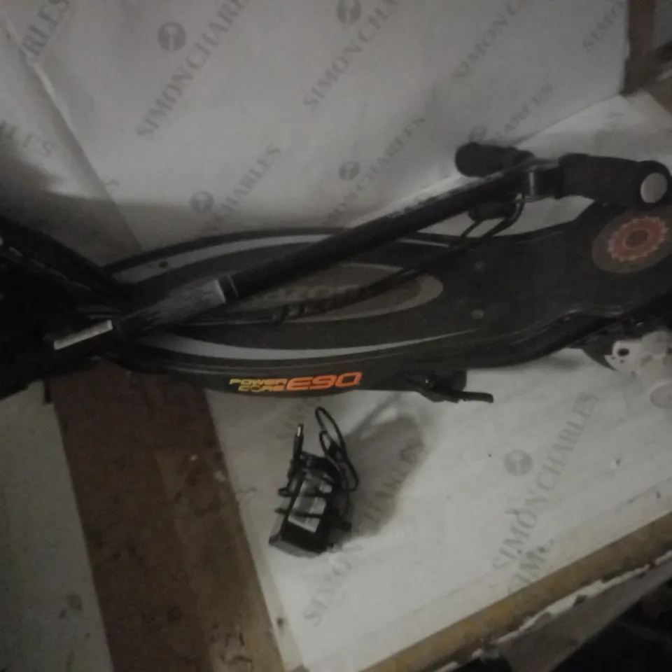 RAZOR POWERCORE E90 SCOOTER BLACK - COLLECTION ONLY - BOXED RRP £199.99