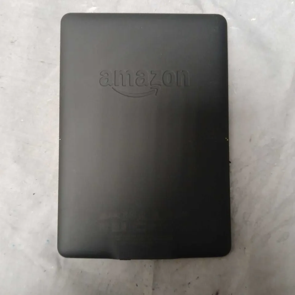 AMAZON KINDLE PAPERWHITE E-READER 
