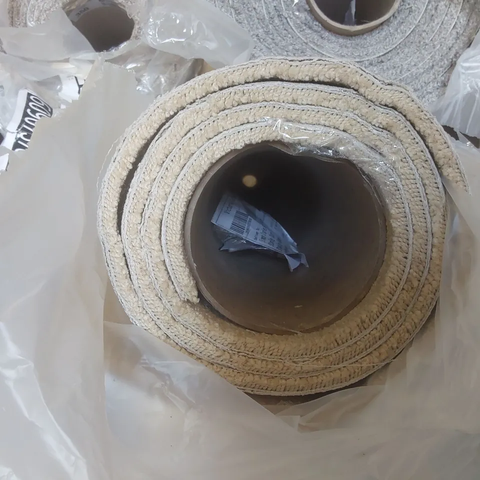 ROLL OF QUALITY EC AURA SAND DUNE CARPET - APPROXIMATELY 2 x 4m