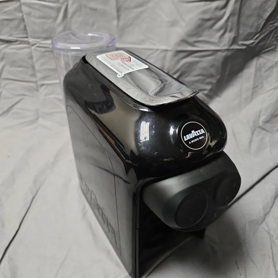 LAVAZZA LM950 ESPRESSO & CAPPUCCINO COFFEE MACHINE 