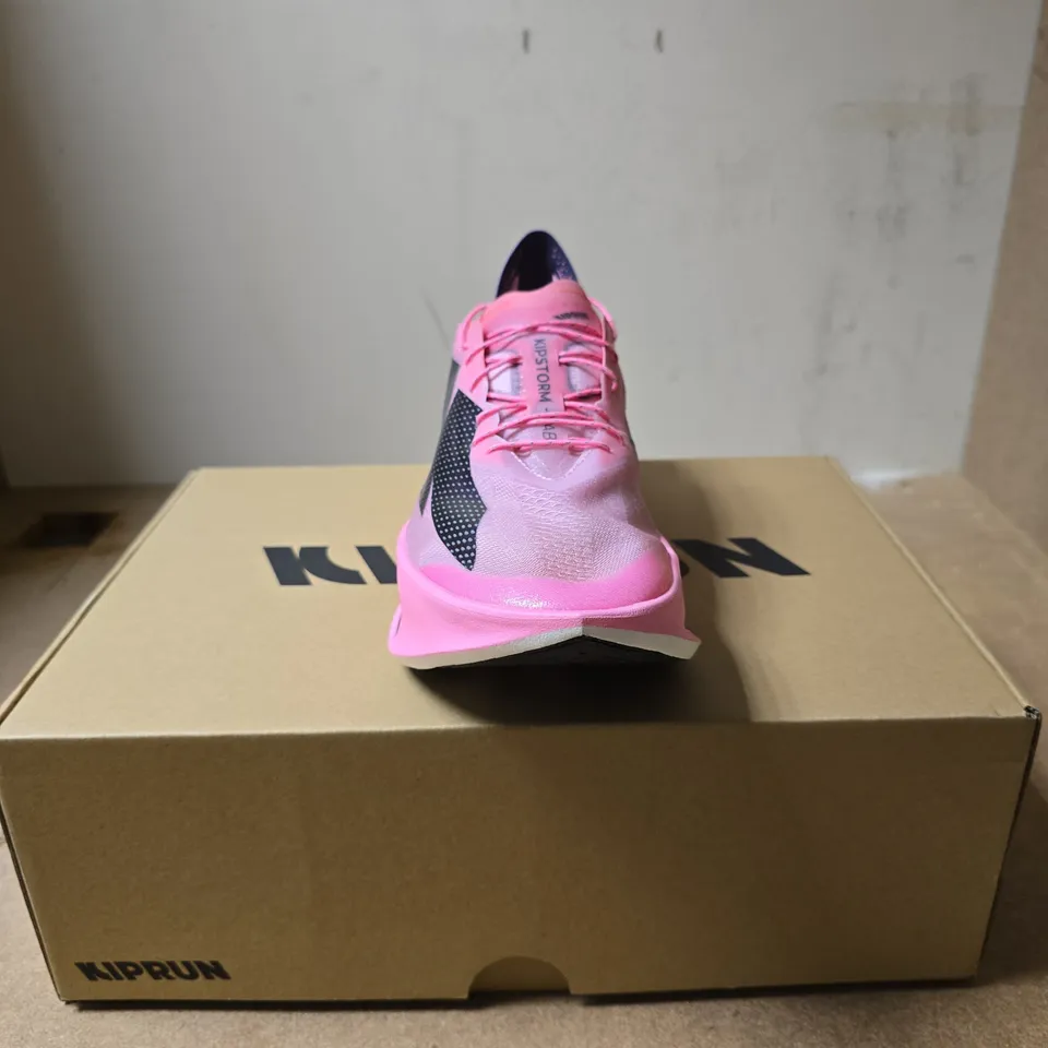 KIPSTORM LAB PINK UNISEX RUNNING SHOES – UK 8