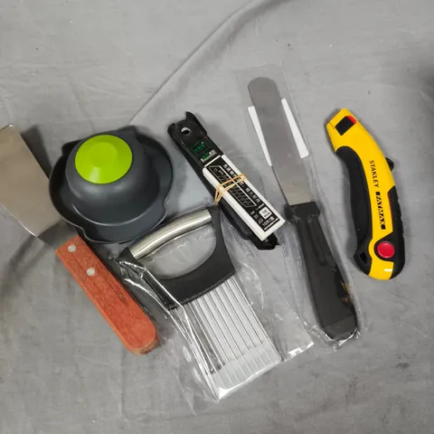 APPROXIMATELY 10 ASSORTED TOOL PRODUCTS 
