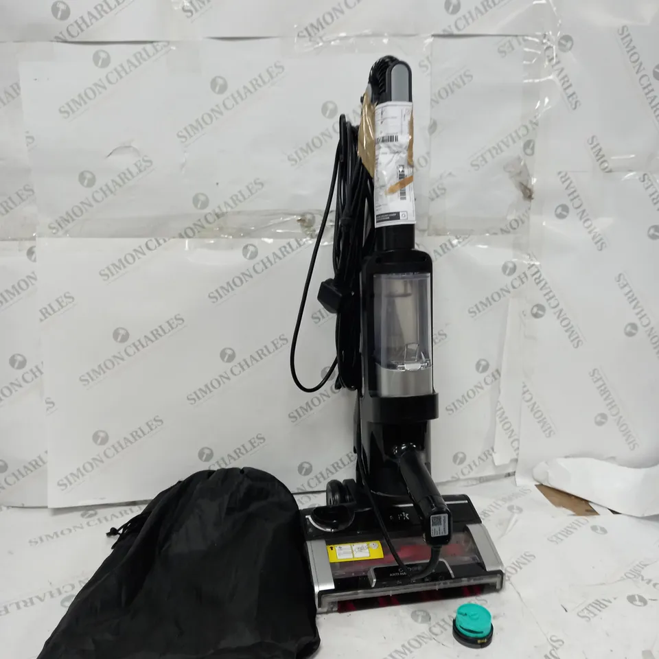 SHARK STRATOS ANTI HAIR WRAP PET PRO VACUUM CLEANER