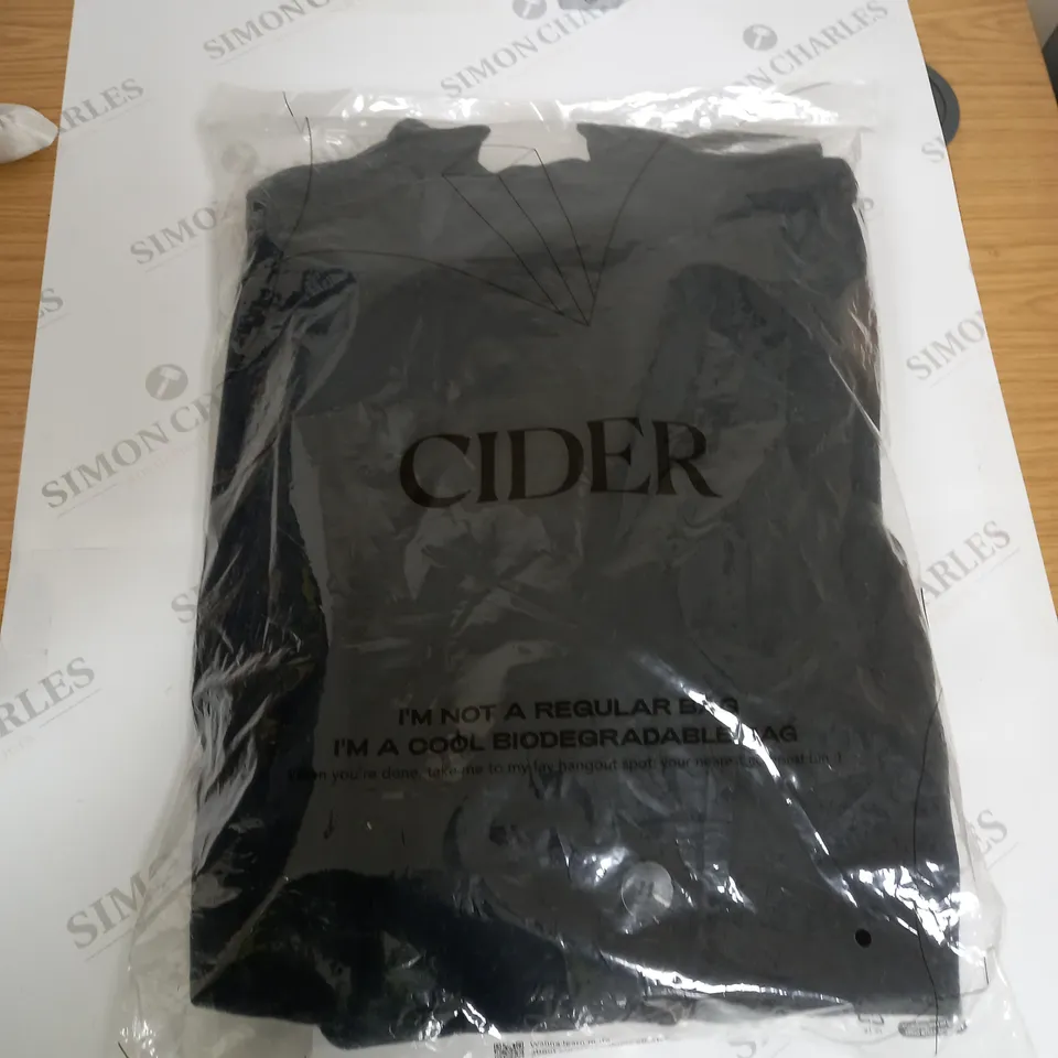 BAGGED CIDER WOMENS COAT SIZE UNSPECIFIED