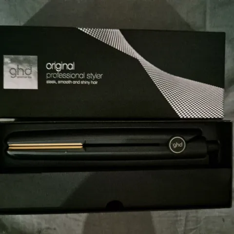 BOXED GHD ORIGINAL HAIR STRAIGHTENERS 