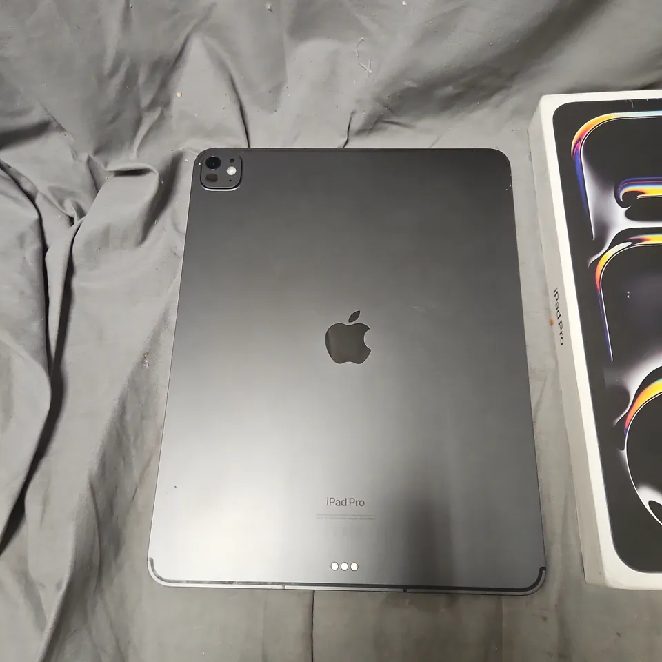 APPLE IPAD PRO 13-INCH (M4) WI‑FI + CELLULAR – GREY, BOXED