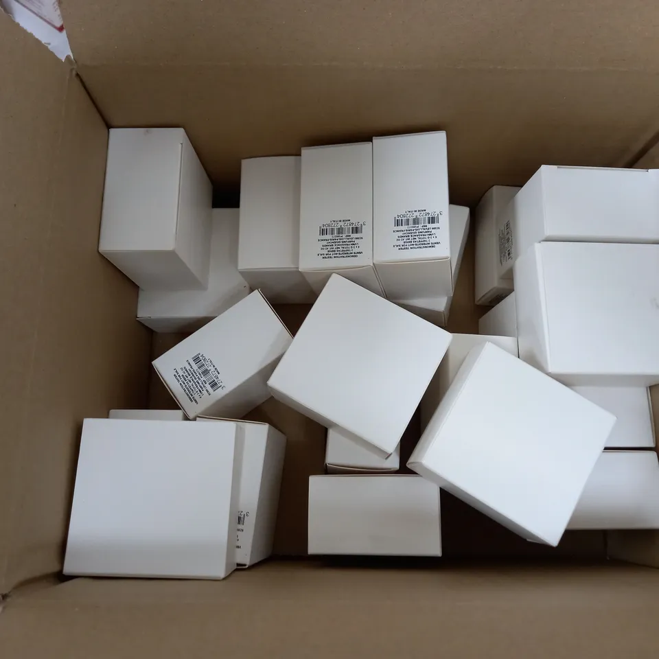 BOX OF APPROXIMATELY 20 JARS OF GIVENCHY PRISME LIBRE MATT FINISH AND ENHANCED RADIANCE LOOSE POWDER - VARIOUS COLOURS