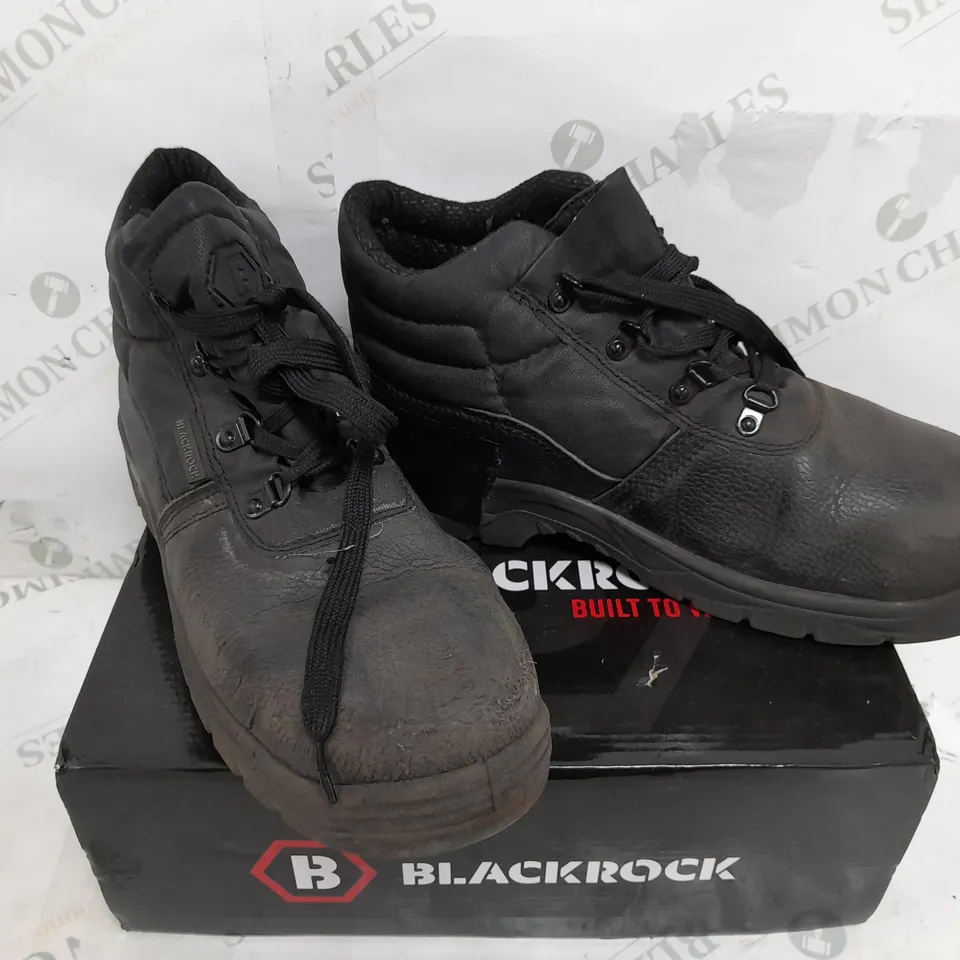 BOXED BLACKROCK WORK WEAR CHUKKA BOOT SF0208 BLACK BOOTS - UK 8 