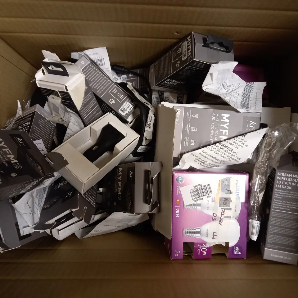 BOX OF APPROX 20 ITEMS TO INCLUDE CHILDS HELMET, PHILIPS BULBS AND KITSOUND MYFM AUDIO CONVERTERS