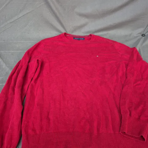 TOMMY HILFIGER RED KNIT JUMPER – SIZE LG (LARGE) 