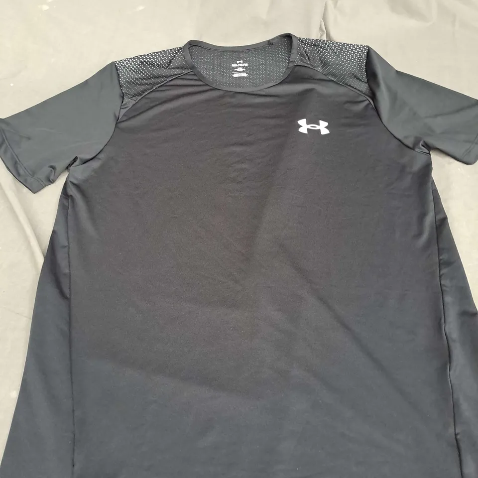 UNDER ARMOUR LOGO T-SHIRT SIZE M