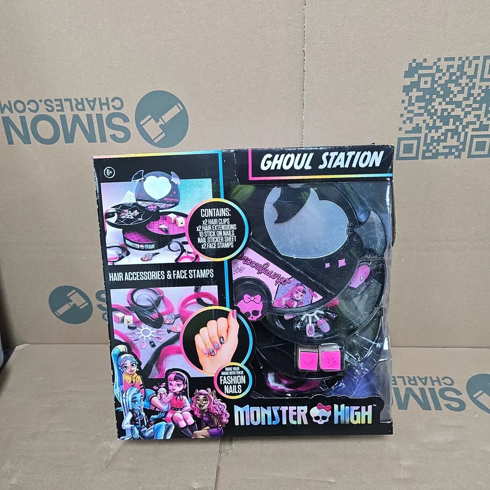 MONSTER HIGH GHOUL STATION HAIR ACCESSORIES & FACE STAMPS – BOXED