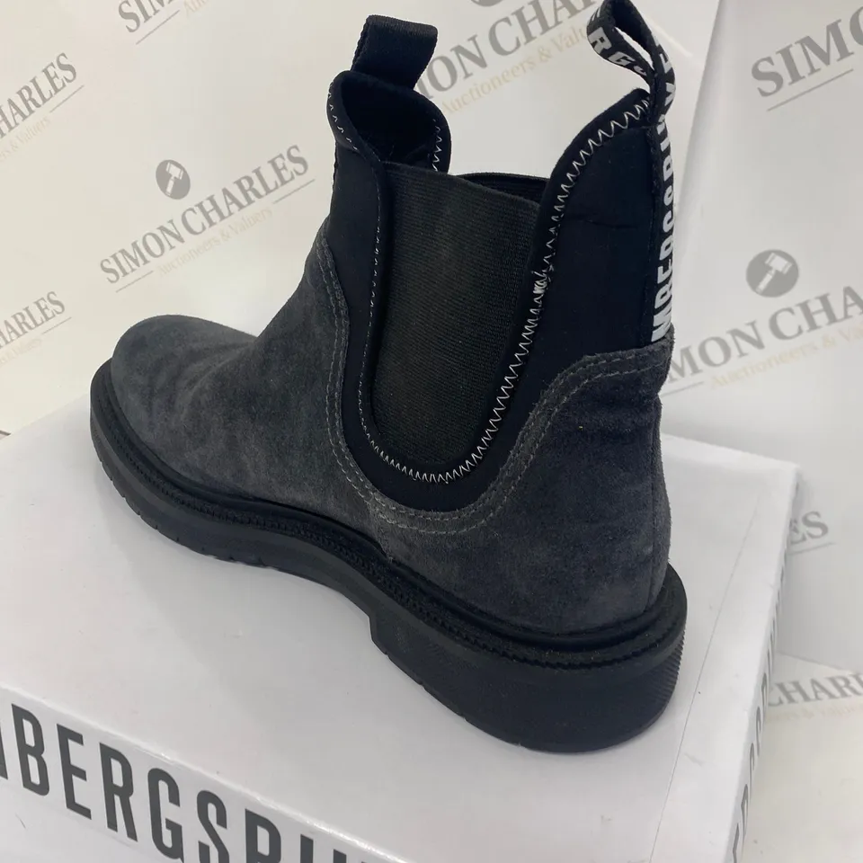 BOXED PAIR OF BIKKEMBERG GREY SHOES SIZE 46