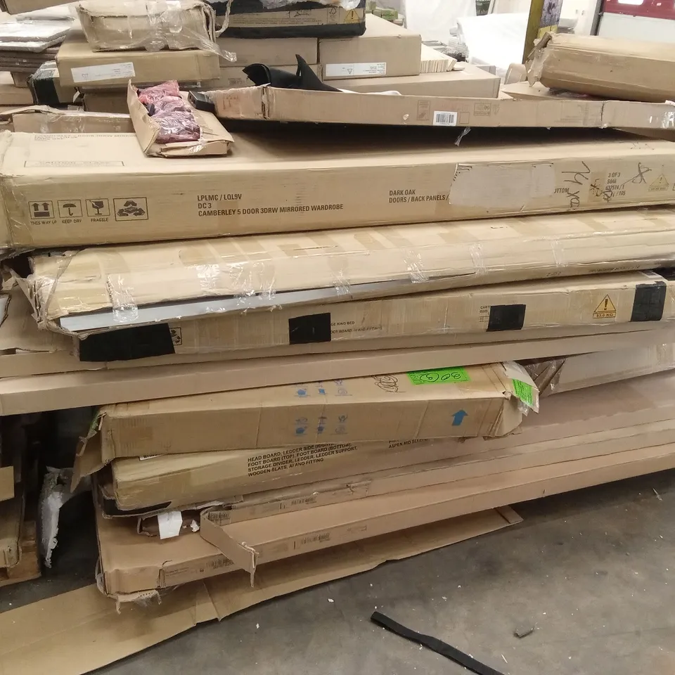 PALLET OF ASSORTED INCOMPLETE DESIGNER FURNITURE PARTS AND PIECES 