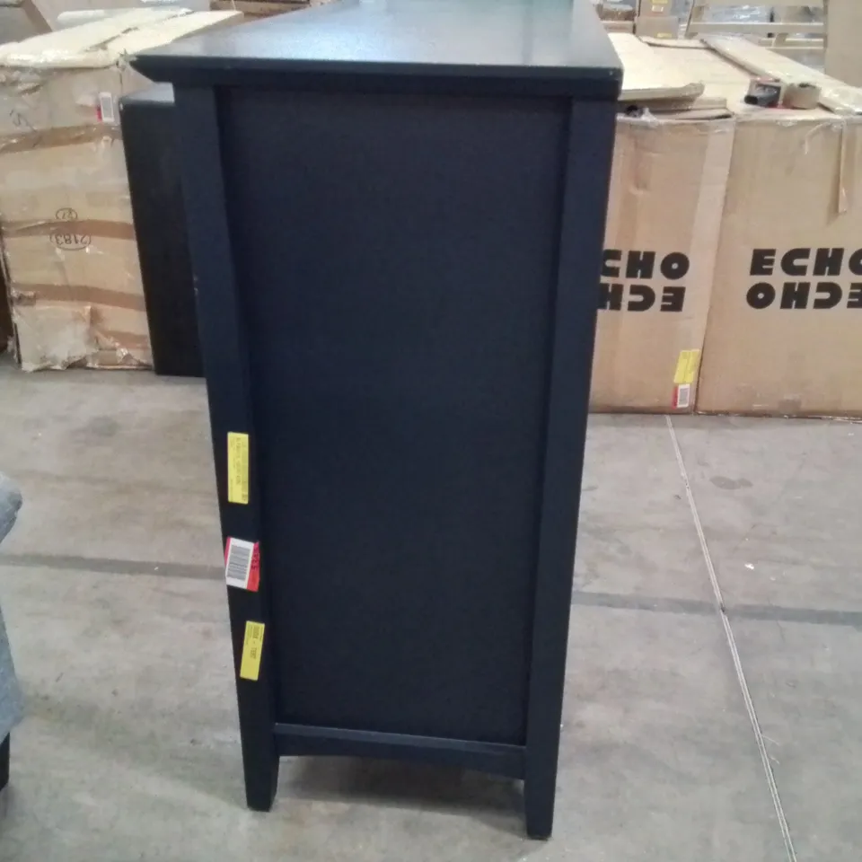 8 DRAWER 152.4 W DOUBLE DRESSER