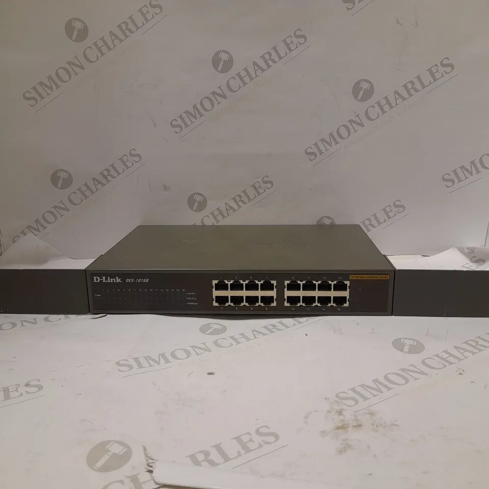 D-LINK DES-1016D 16 PORT 100MBITS ETHERNET SWITCH