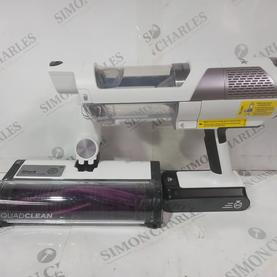 BOXED SHARK 1.3L AUTO EMPTY VACUUM CLEANER IW3510UK