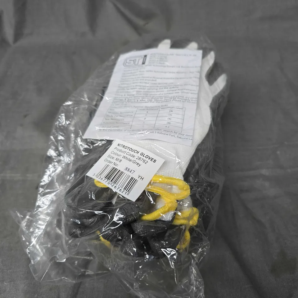 APPROXIMATELY 10 PAIRS OF ST NITROTOUCH PROTECTIVE GLOVES - M