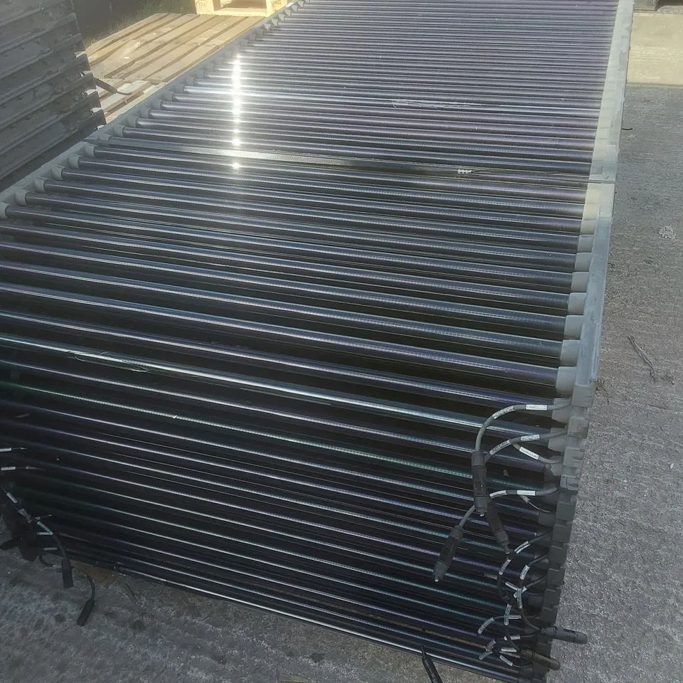 PALLET OF APPROX 15 X SOLYNDRA 200W SOLAR PANELS - MODEL: SL-200-200