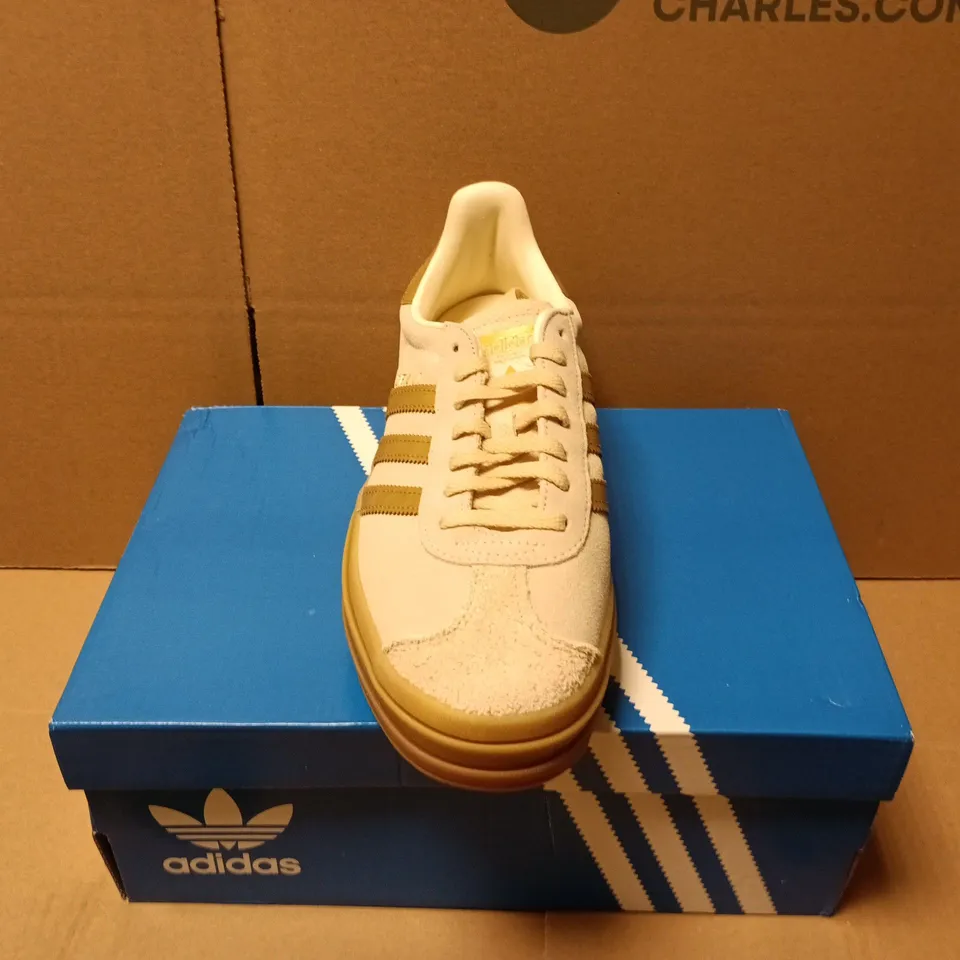 BOXED PAIR OF ADIDAS GAZELLE BOLD W TRAINERS IN CREAM - UK 6