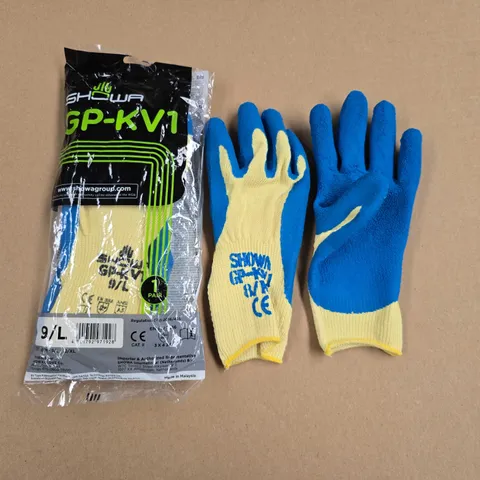 LOT OF APPROXIMATELY 12 BRAND NEW SHOWA WORK GLOVES - 9/L