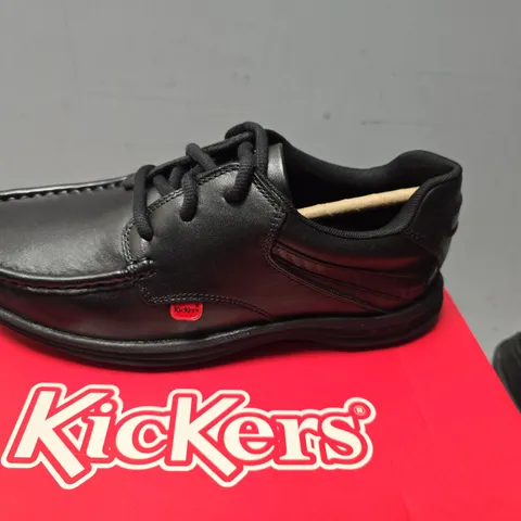 BOXED KICKERS REASAN LEATHER SIZE 39