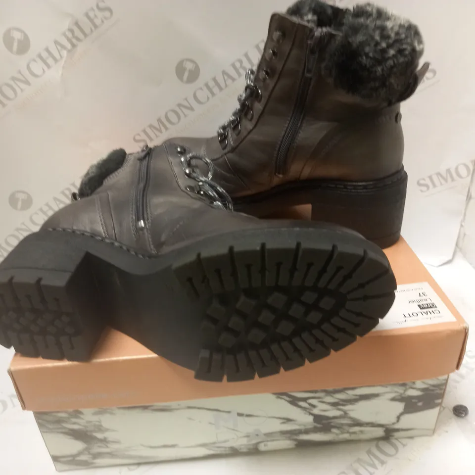 BOXED CHALLOT GREY LEATHER ANKLE BOOTS - SIZE 4