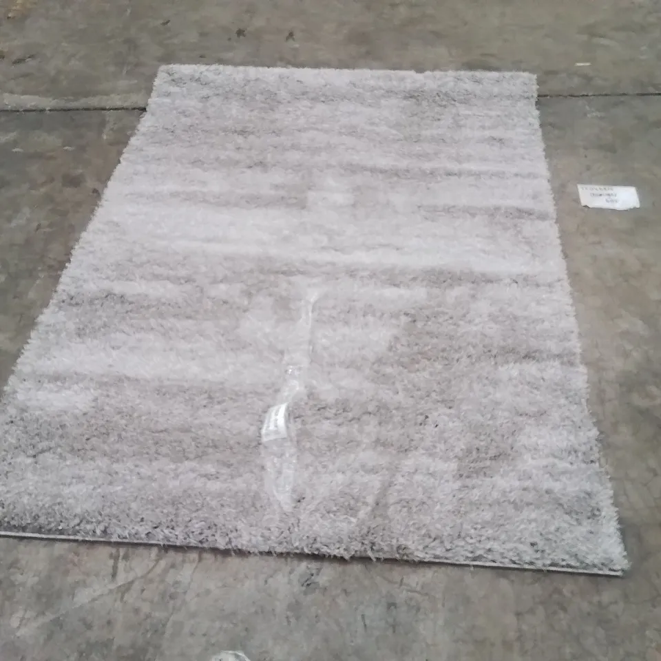QUALITY DESIGNER AREA RUG - APPROXIMATELY 180X120CM