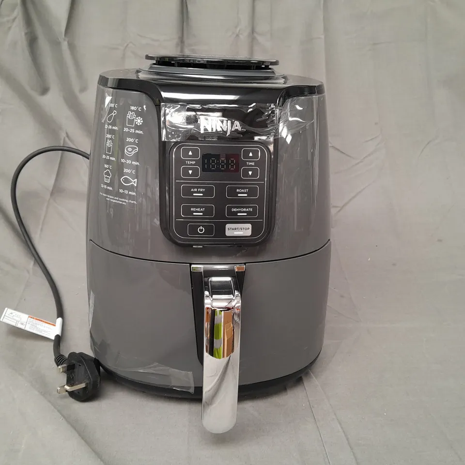 BOXED NINJA 3.8L AIR FRYER