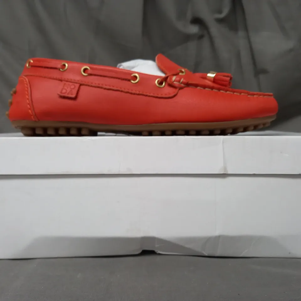 BOXED PAIR OF MODA IN PELLE ARIENNA LOAFERS IN ORANGE EU SIZE 38